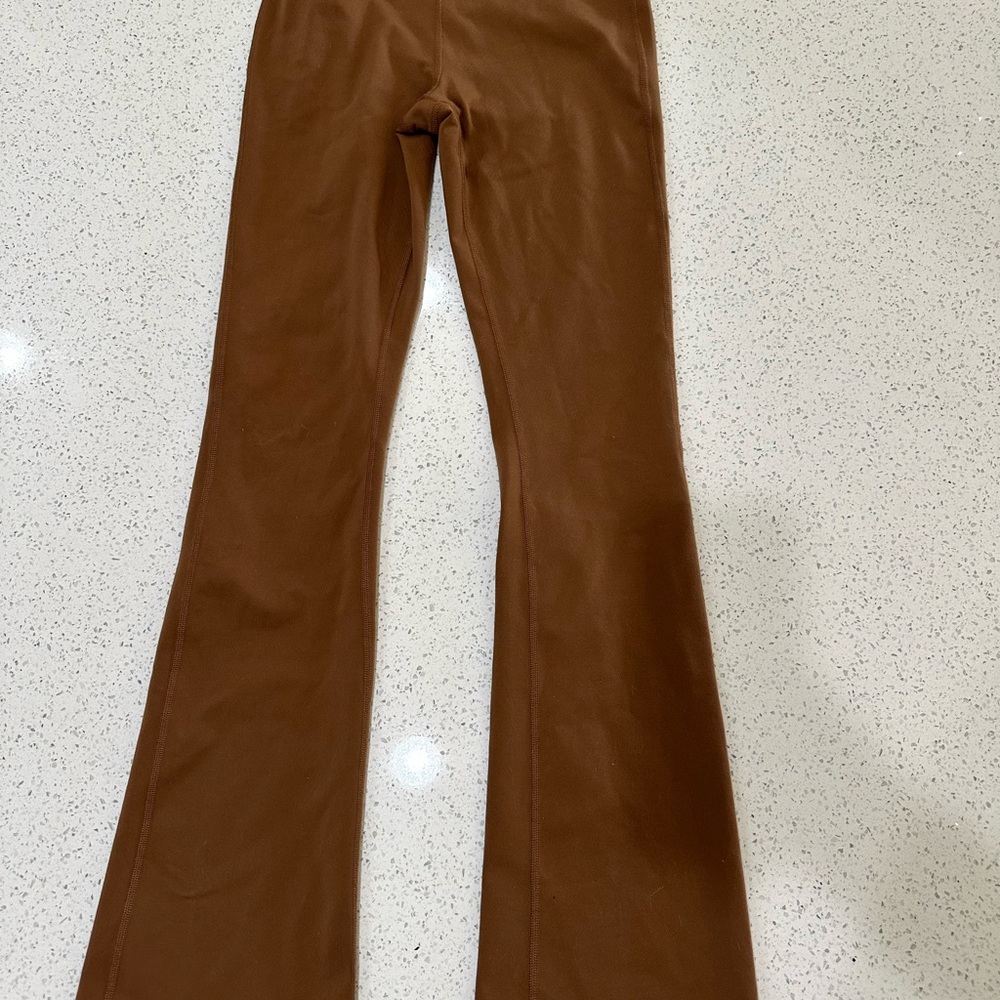 ALO Yoga Tan Sweatpants